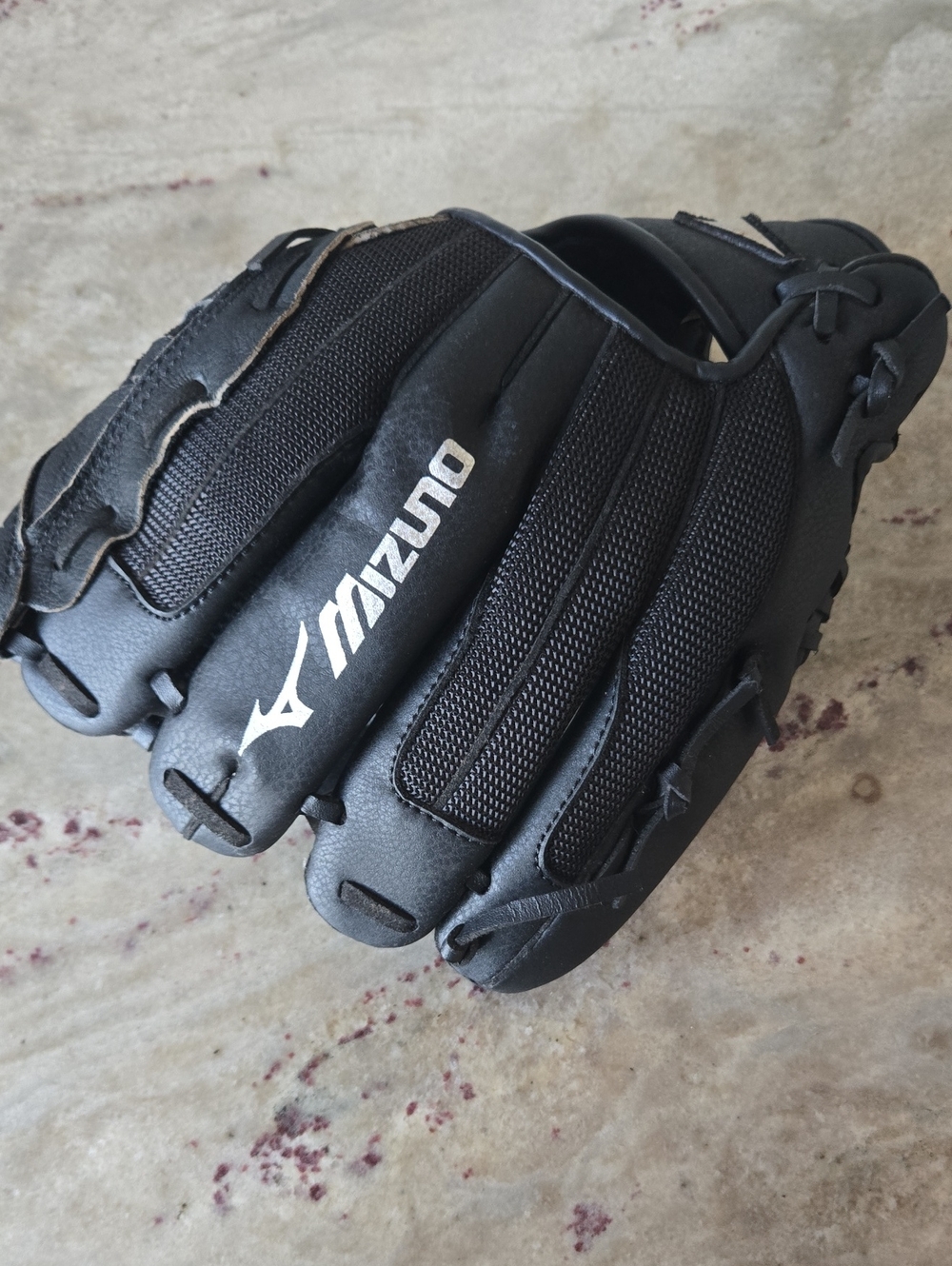 Mizuno Youth GPP1050Y3- 10.5" Black Left Hand Baseball Glove